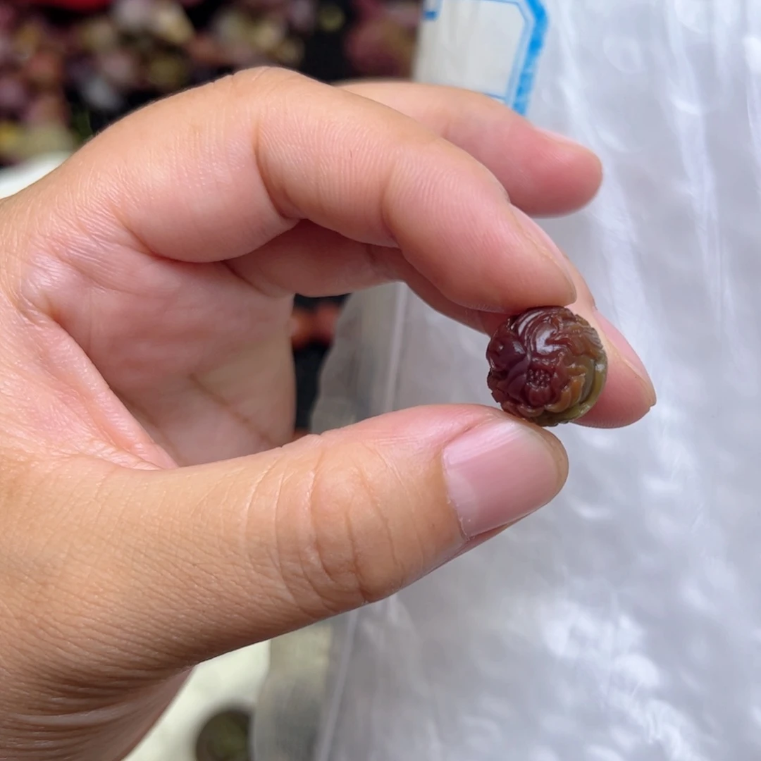 玛瑙/玉髓吊坠未镶嵌红**道