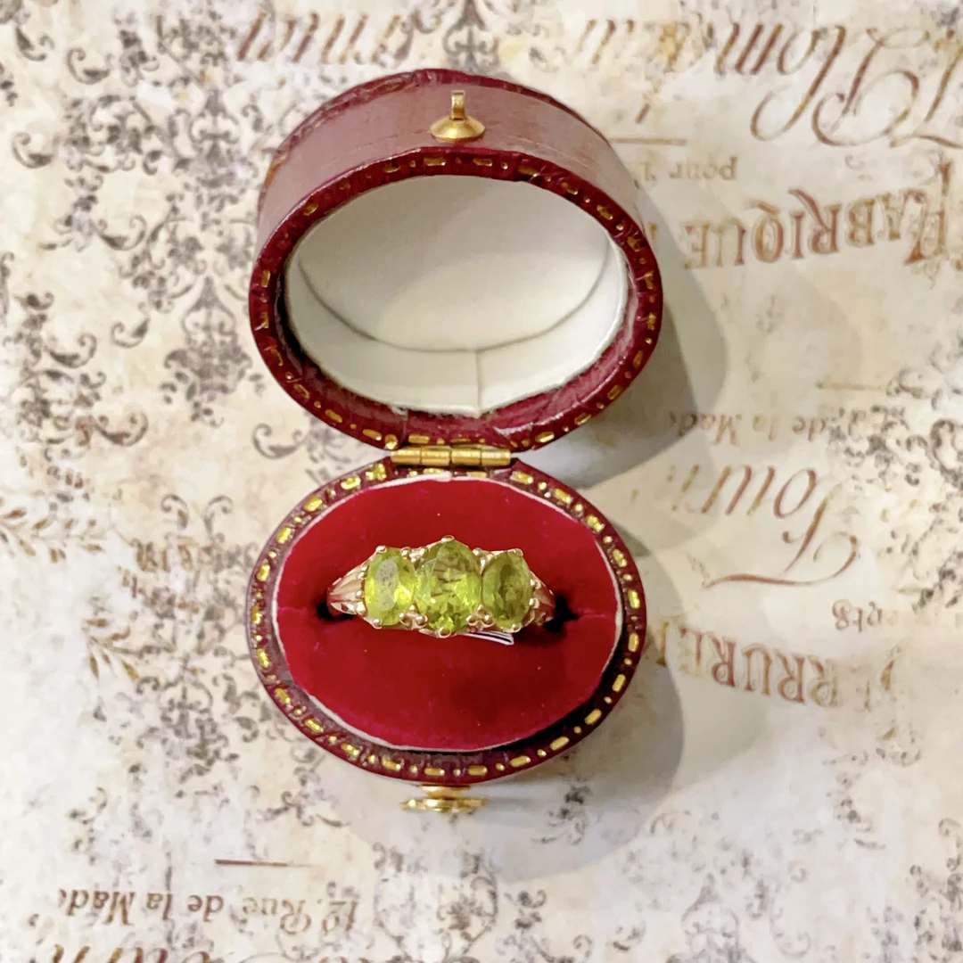 欧洲西洋回流古董戒指9K金橄榄石卷纹戒指3682