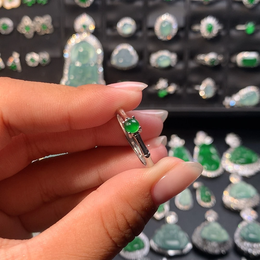 翡翠未镶嵌戒指戒指