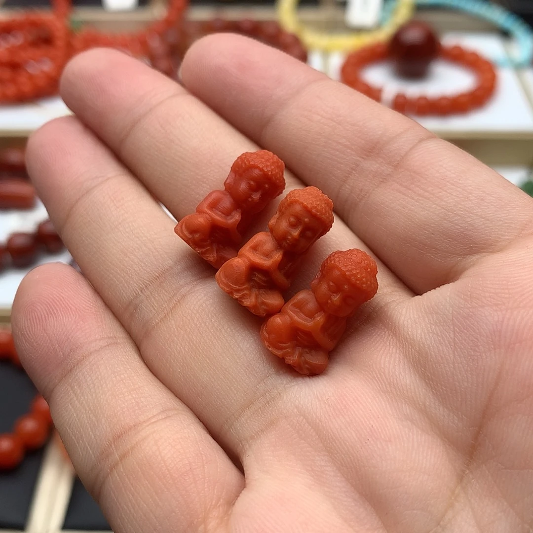 南红玛瑙未镶嵌配饰，发货一个