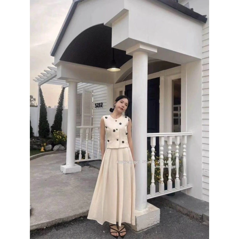 2025夏季单排扣花边时尚马甲+显瘦高腰半身裙套装