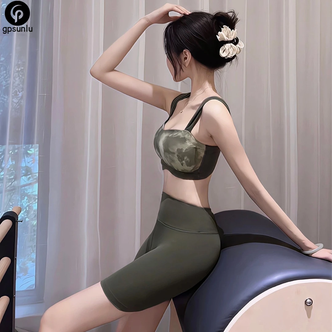 瑜伽服套装女2025新款设计感夏季普拉提训练服健身服上衣运动背心