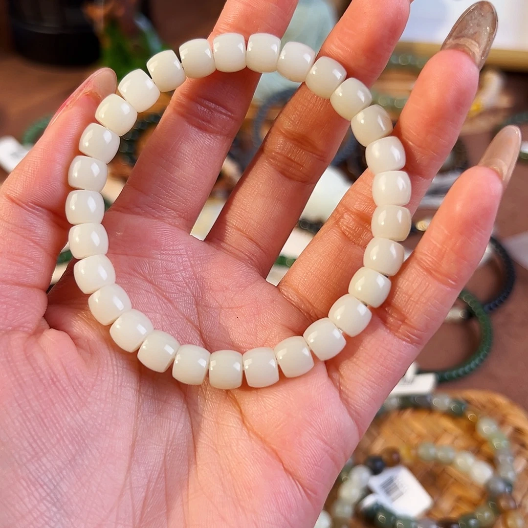 想***说和田玉未镶嵌手链