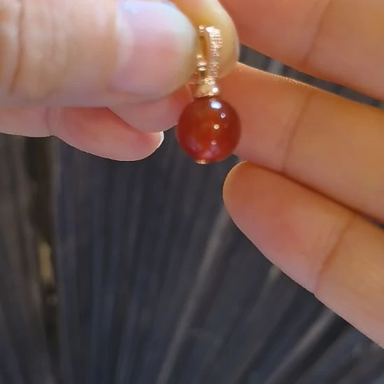 玛瑙/玉髓颈饰合金