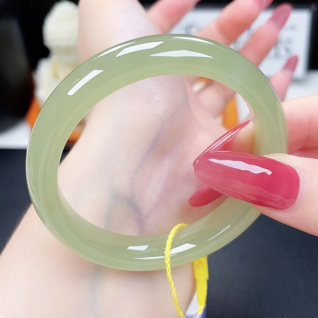 和田玉未镶嵌手镯52