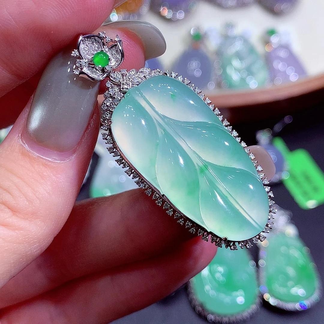 翡翠18K金镶嵌吊坠(不含链)