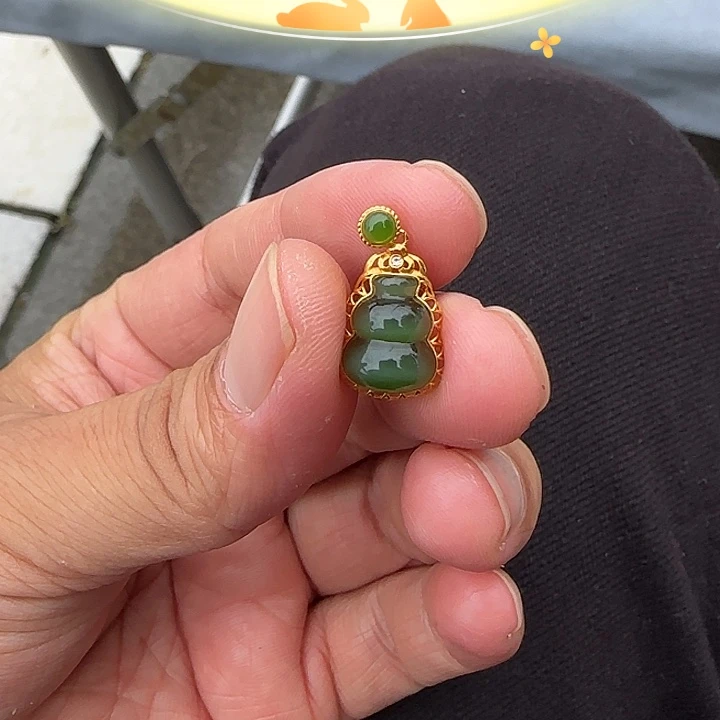 和田玉（碧玉）18K金镶嵌颈饰