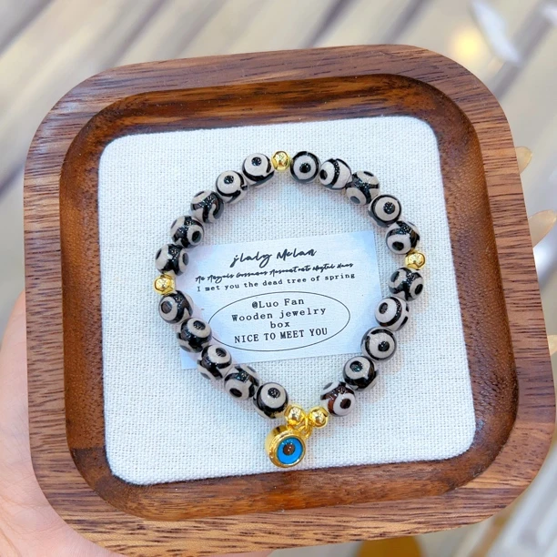 钛钢手链 伊帕尔阿依新款时尚百搭气质个性松紧款手链弹力轻奢