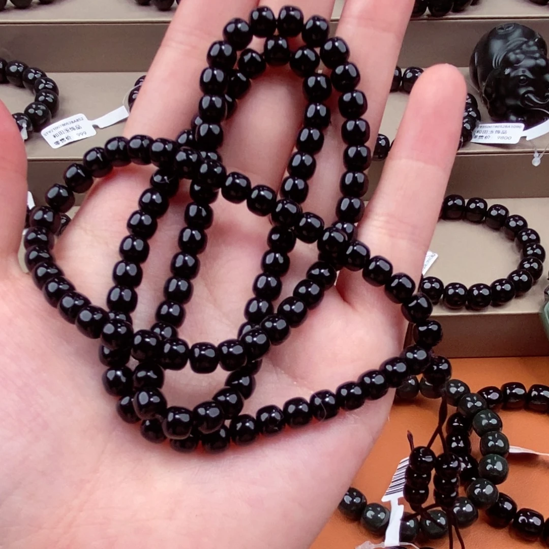 ****未镶嵌手链和田玉