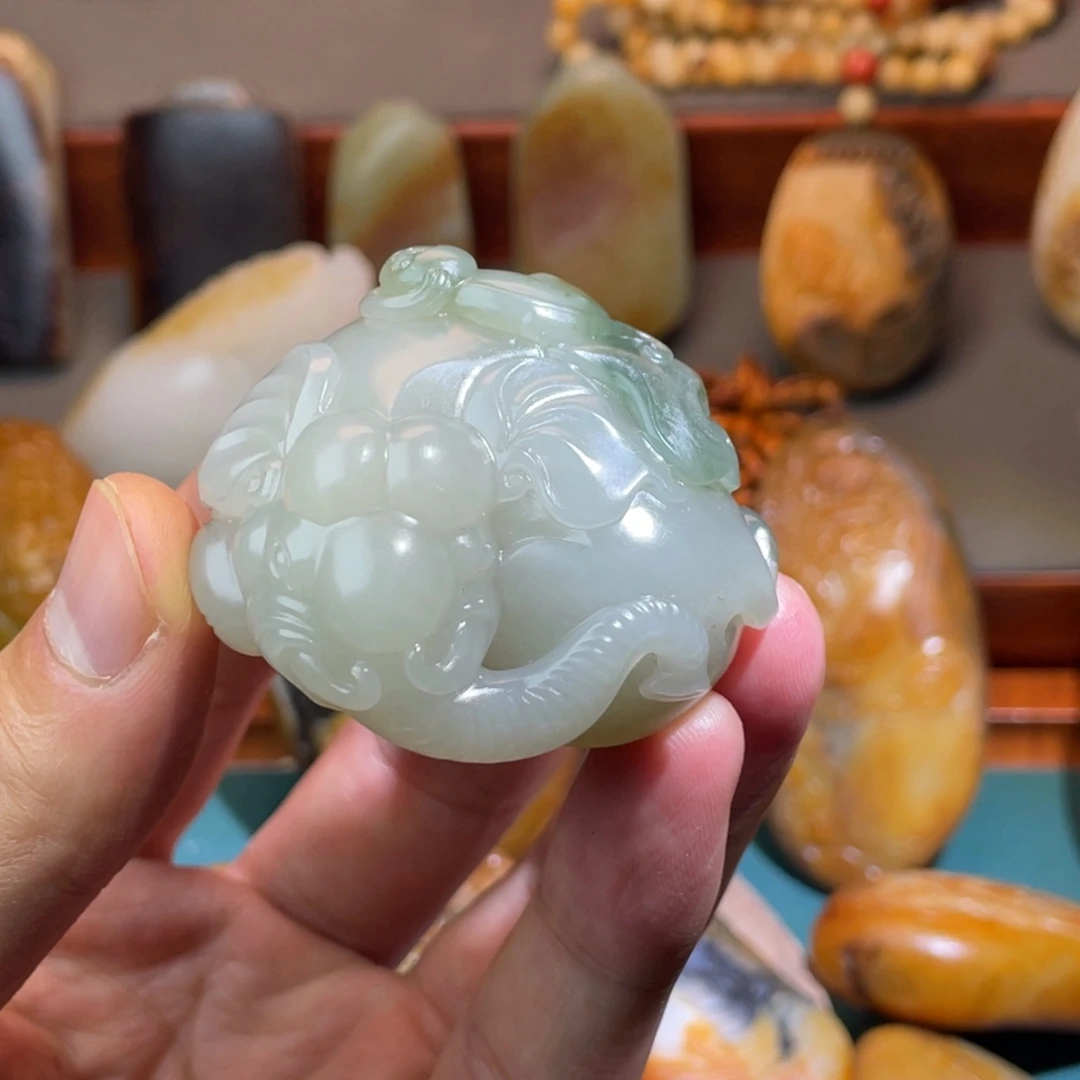 宅***宅和田玉未镶嵌颈饰