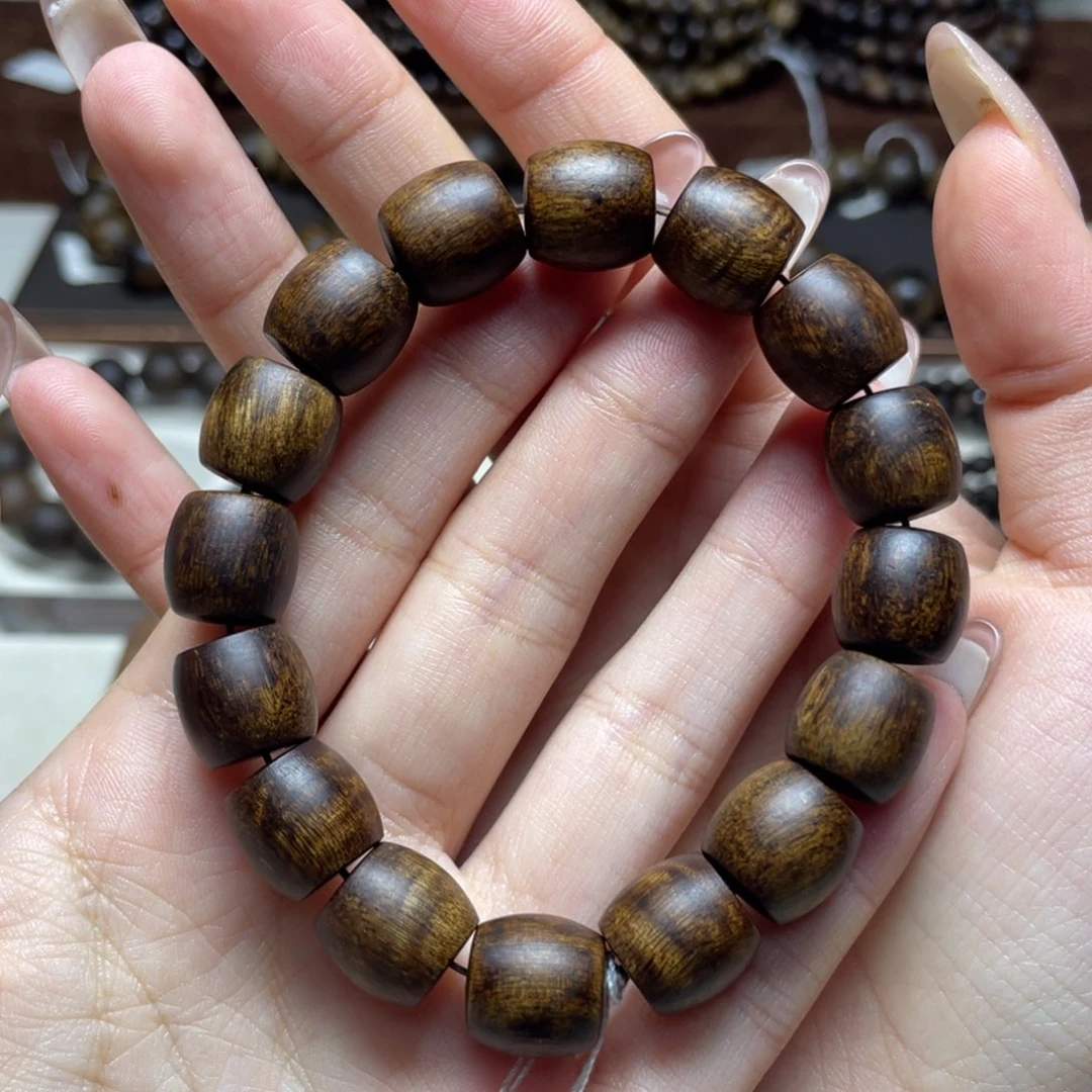 沉香手串用****1越南富森红土瘤疤1.2桶单圈 沉水