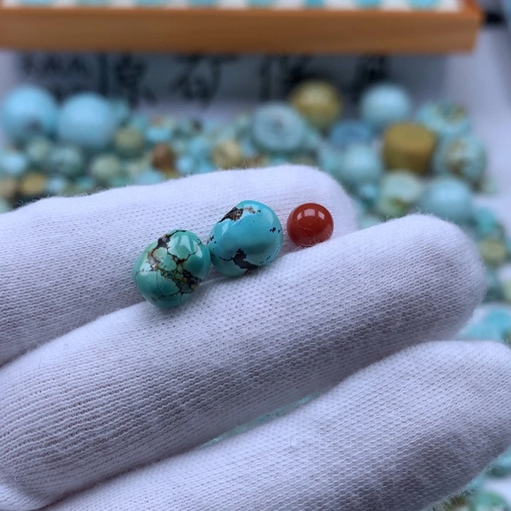 南红玛瑙未镶嵌珠宝奇石