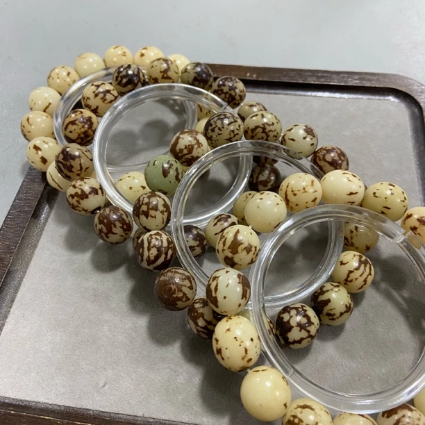 P670自然阴皮 花根菩提随型珠 带原皮 芽眼款 单圈手串