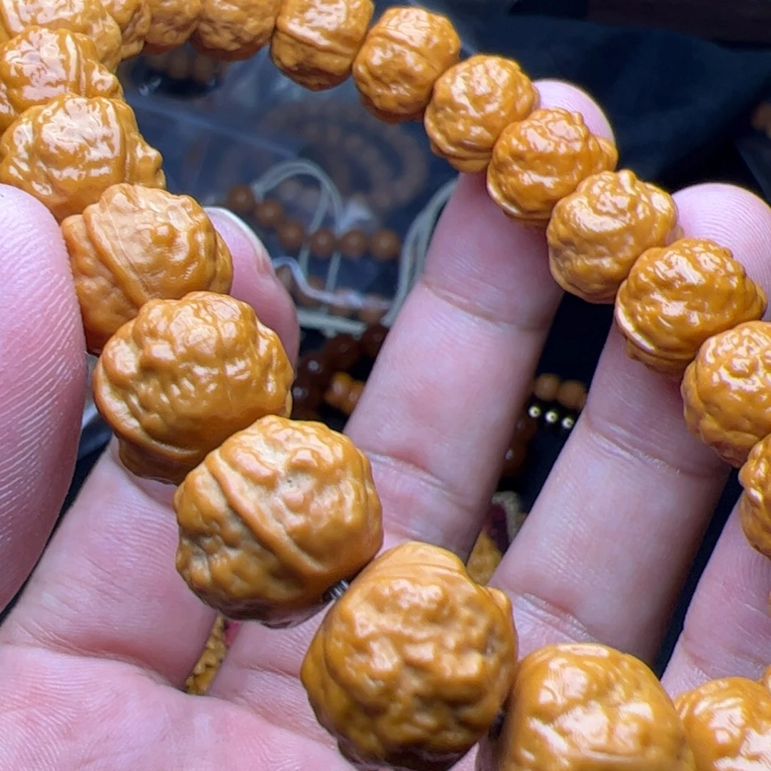 吊坠猴头核桃罢了