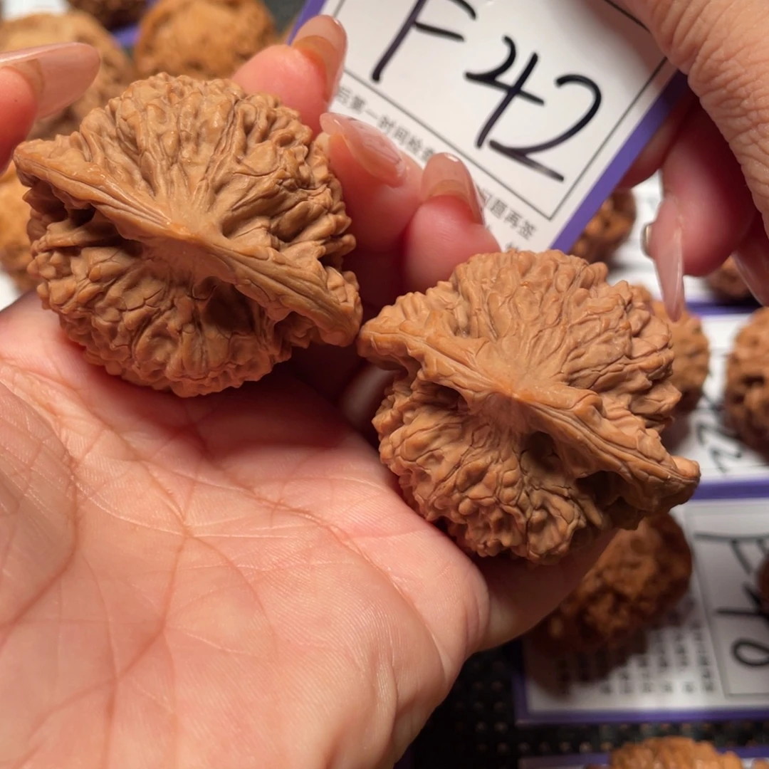 文玩核桃把件42号官帽47