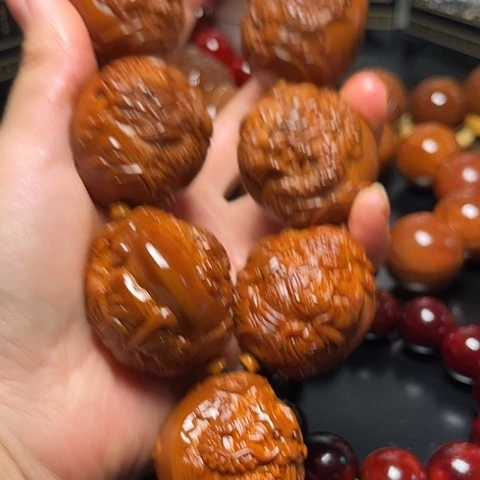 成***少手串/手链橄榄核龙财