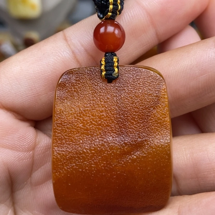 【闪购商品】琥珀颈饰未镶嵌