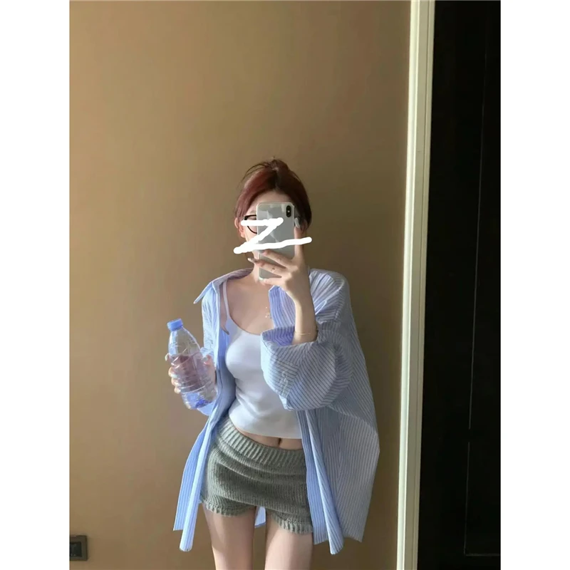 条纹衬衫外套女夏2025新款设计感蓝色宽松慵懒外搭中长款开衫上衣