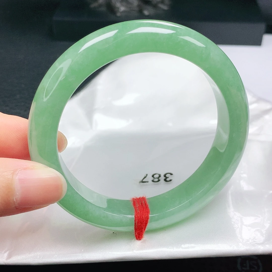 翡翠手镯未镶嵌正