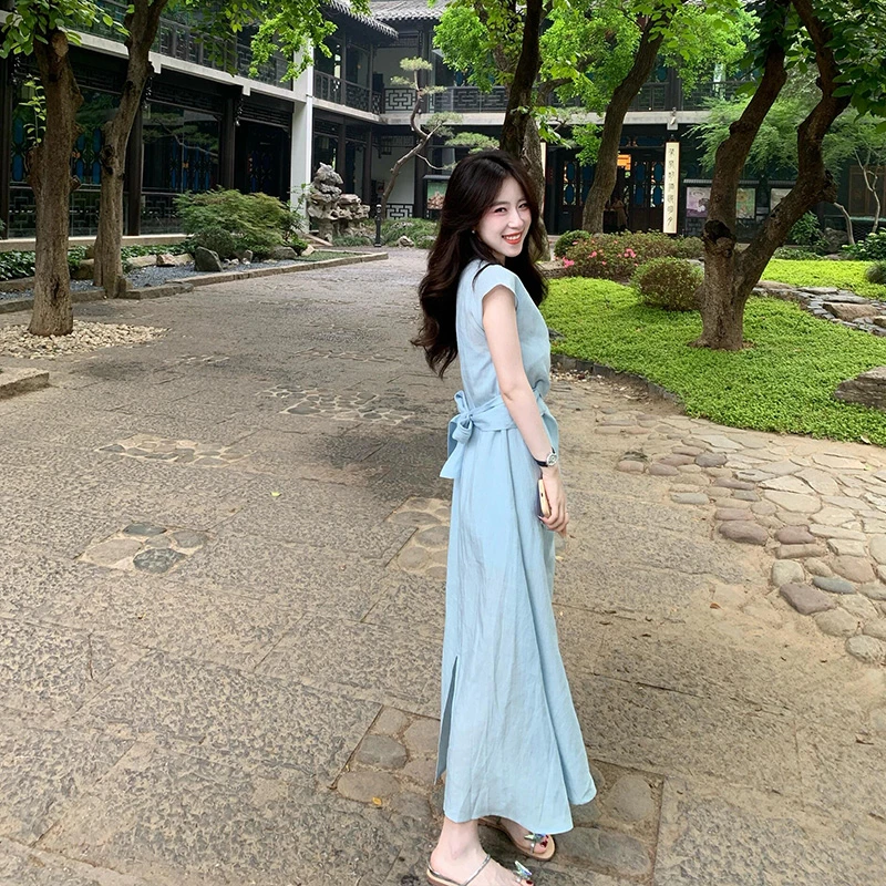 MARIE.COCO2025春夏韩系一片式收腰绑带V领连衣裙通勤设计感裙子