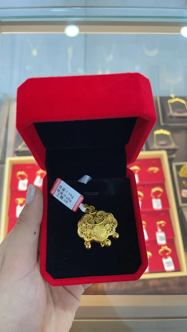 合金项链 荷花锁套链精致灵动平安锁，金重1.19g，银重8.68g