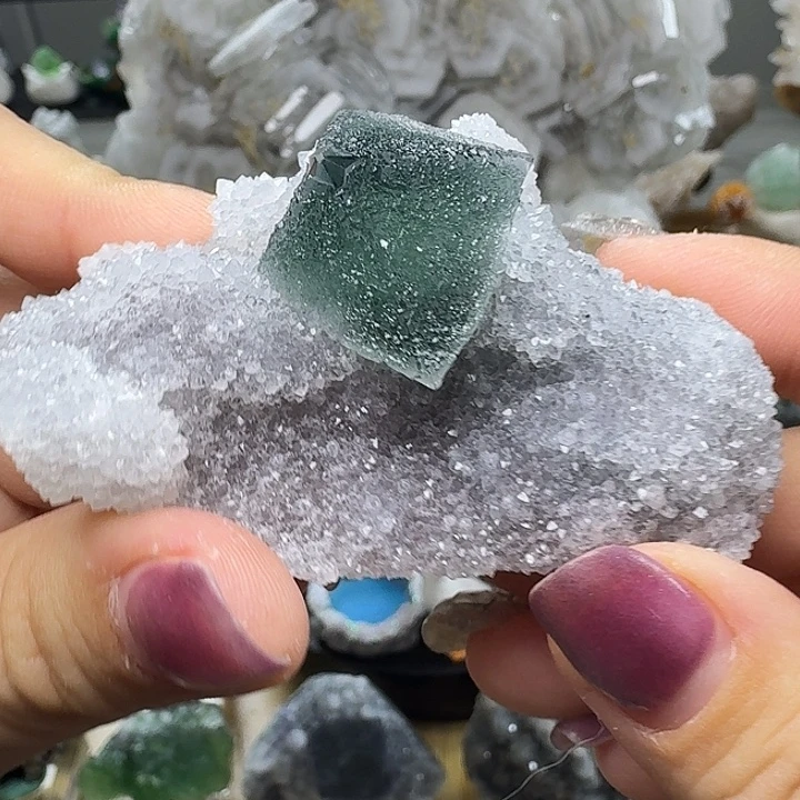 石材5️⃣4️⃣号八面体萤石