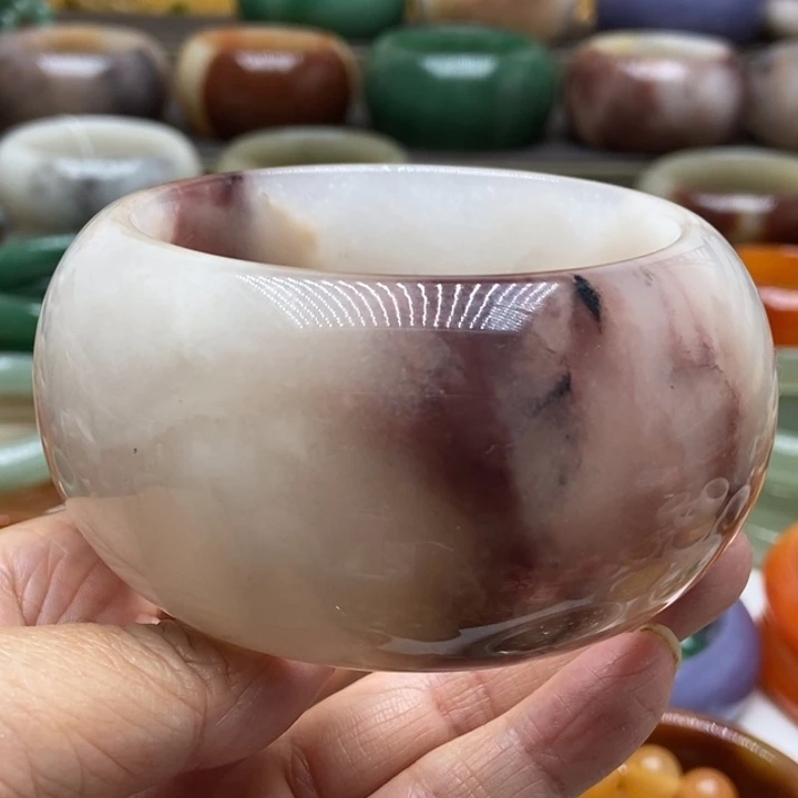 未镶嵌手镯石英质玉
