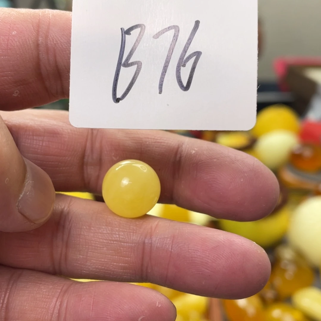 手链琥珀未镶嵌多样性发，发其中一件
