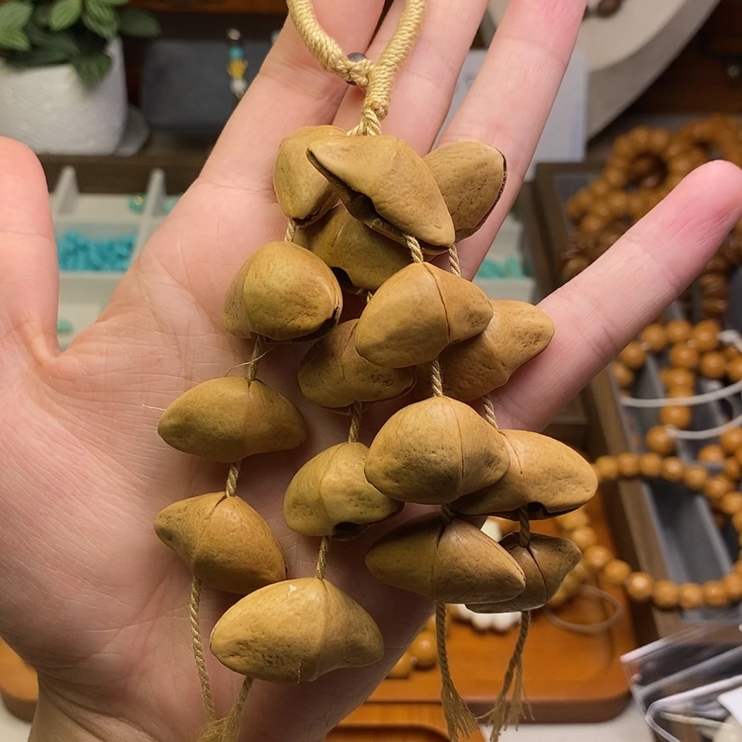 非洲檀香无事牌一个
