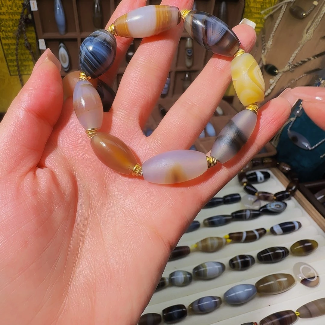 合金颈饰玛瑙/玉髓M****y