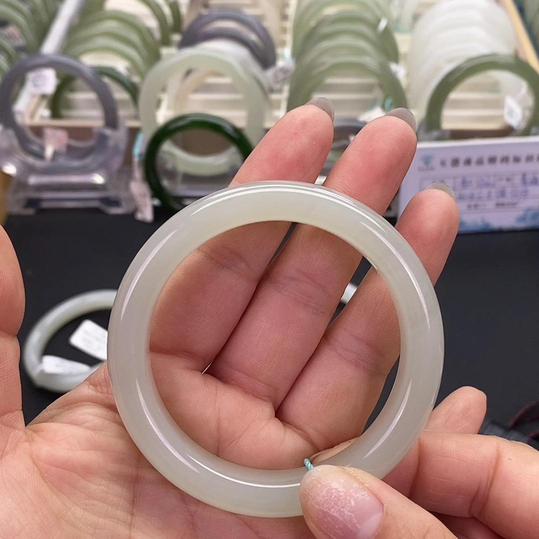 和田玉未镶嵌手镯54.55