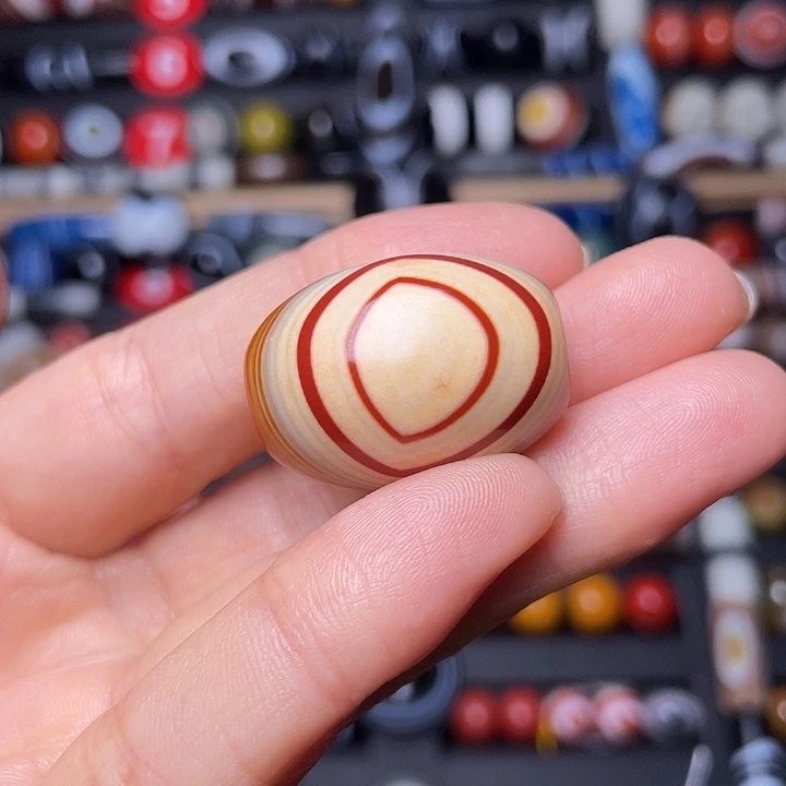 哈***旭未镶嵌颈饰玛瑙/玉髓枣珠