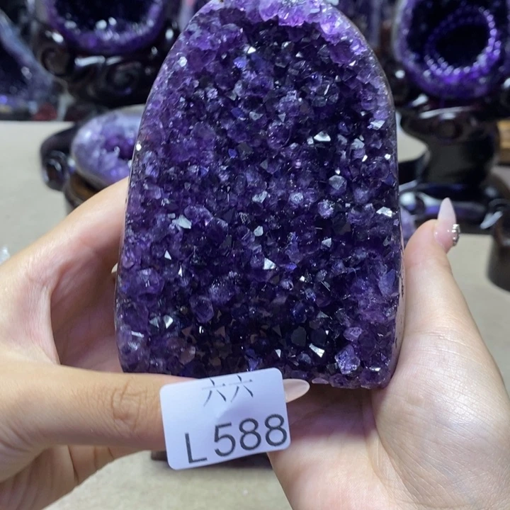 未镶嵌水晶大型摆件（非配饰）摆件