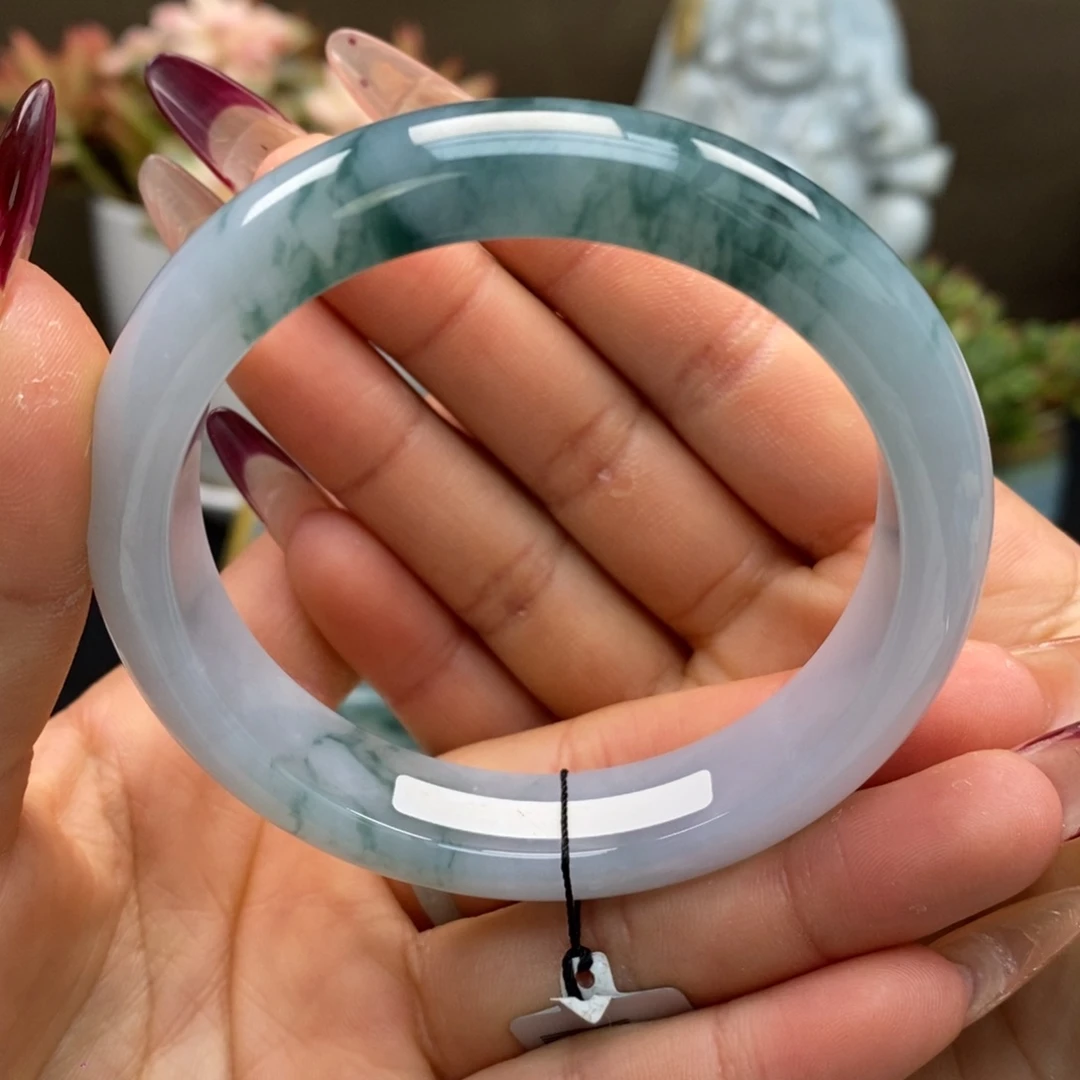 翡翠手镯未镶嵌天然