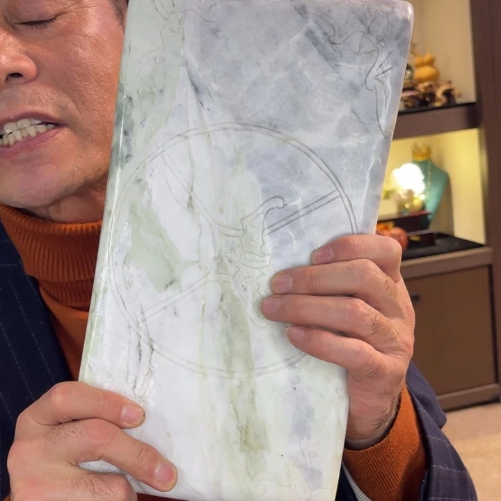 透闪石-蛇纹石玉未镶嵌玉枕