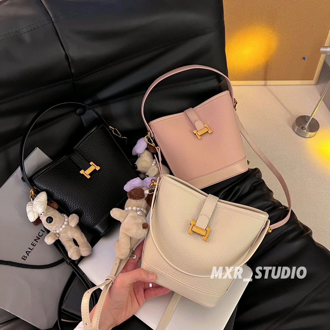 【慵懒乌托邦】高级感包包2025新款时尚小众简约单肩包斜挎包水桶包