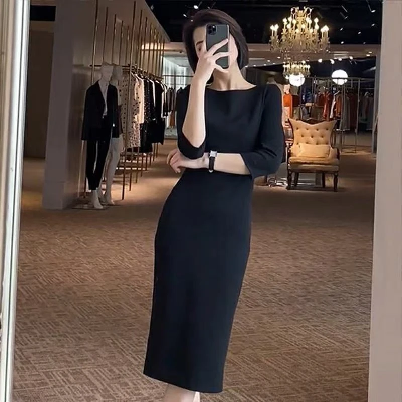 哥递2025秋季黑色长袖修身连衣裙1500284微瑕品不支持7天无理由