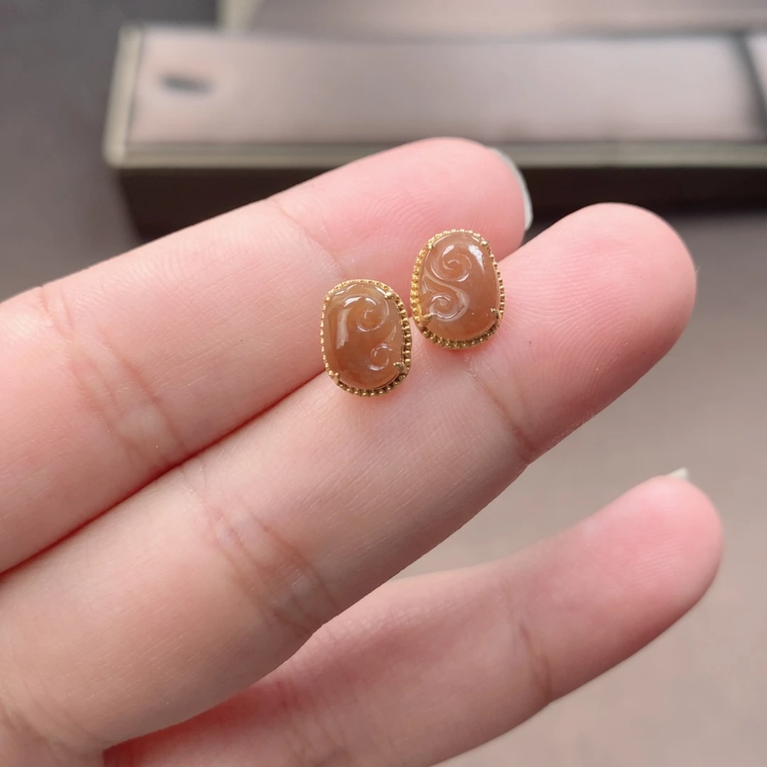 L***g翡翠18K金镶嵌耳饰翡翠