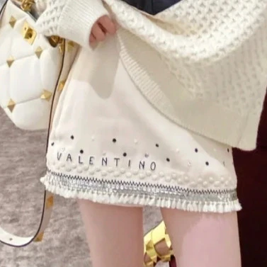 全新未使用 Valentino/华伦天奴 裙裤/42码/Xsp33122