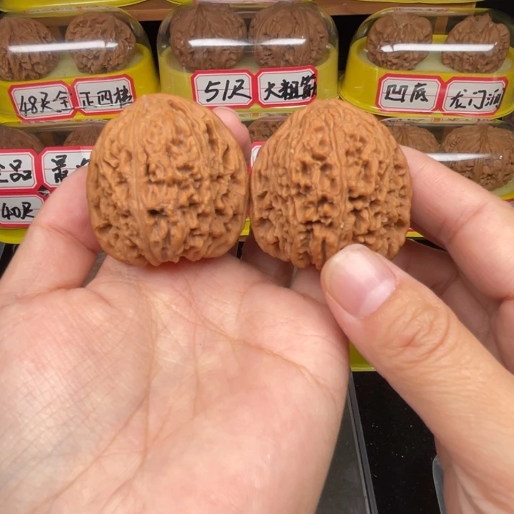 文玩核桃把件2号39尺全品凹底南疆石拉丝蚂蚁纹