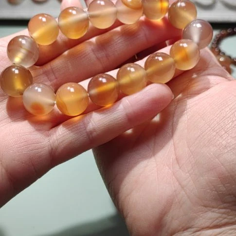 悠***了玛瑙/玉髓未镶嵌手链