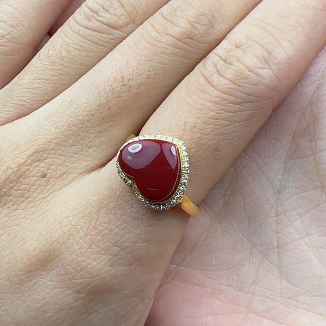 18K金镶嵌戒指南红玛瑙来*?