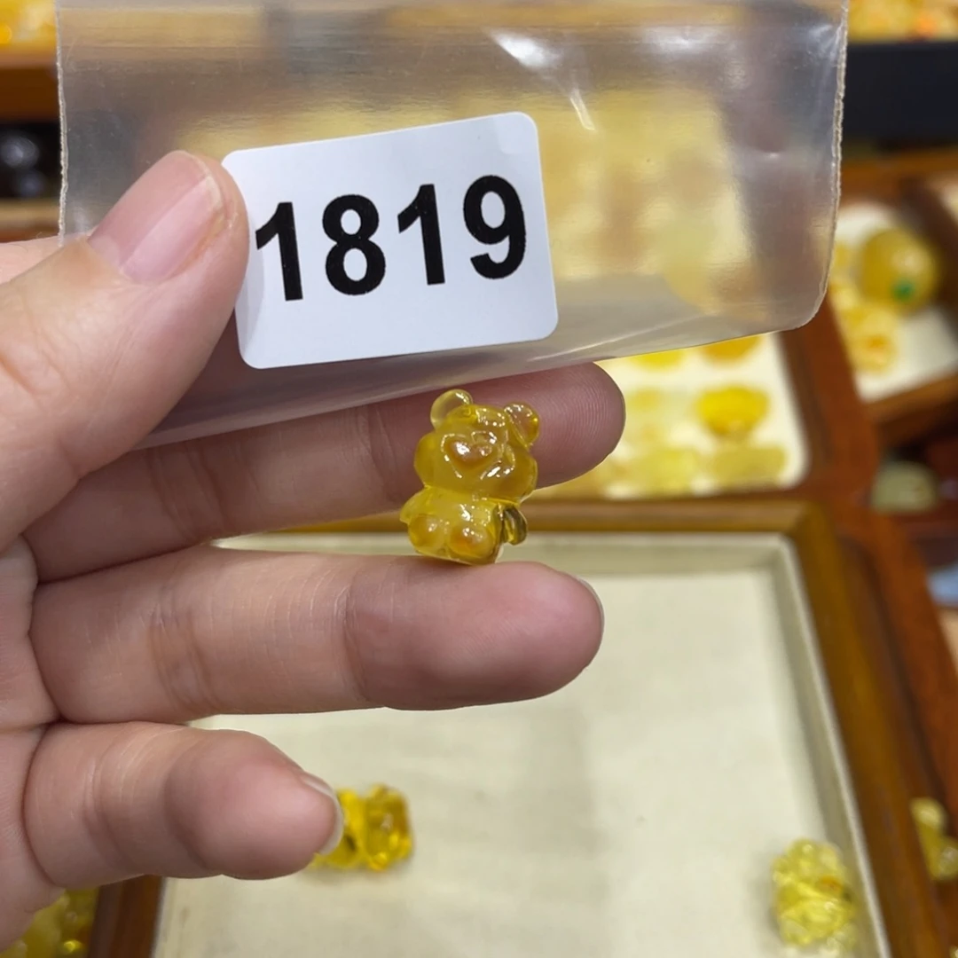 琥珀珠宝奇石未镶嵌