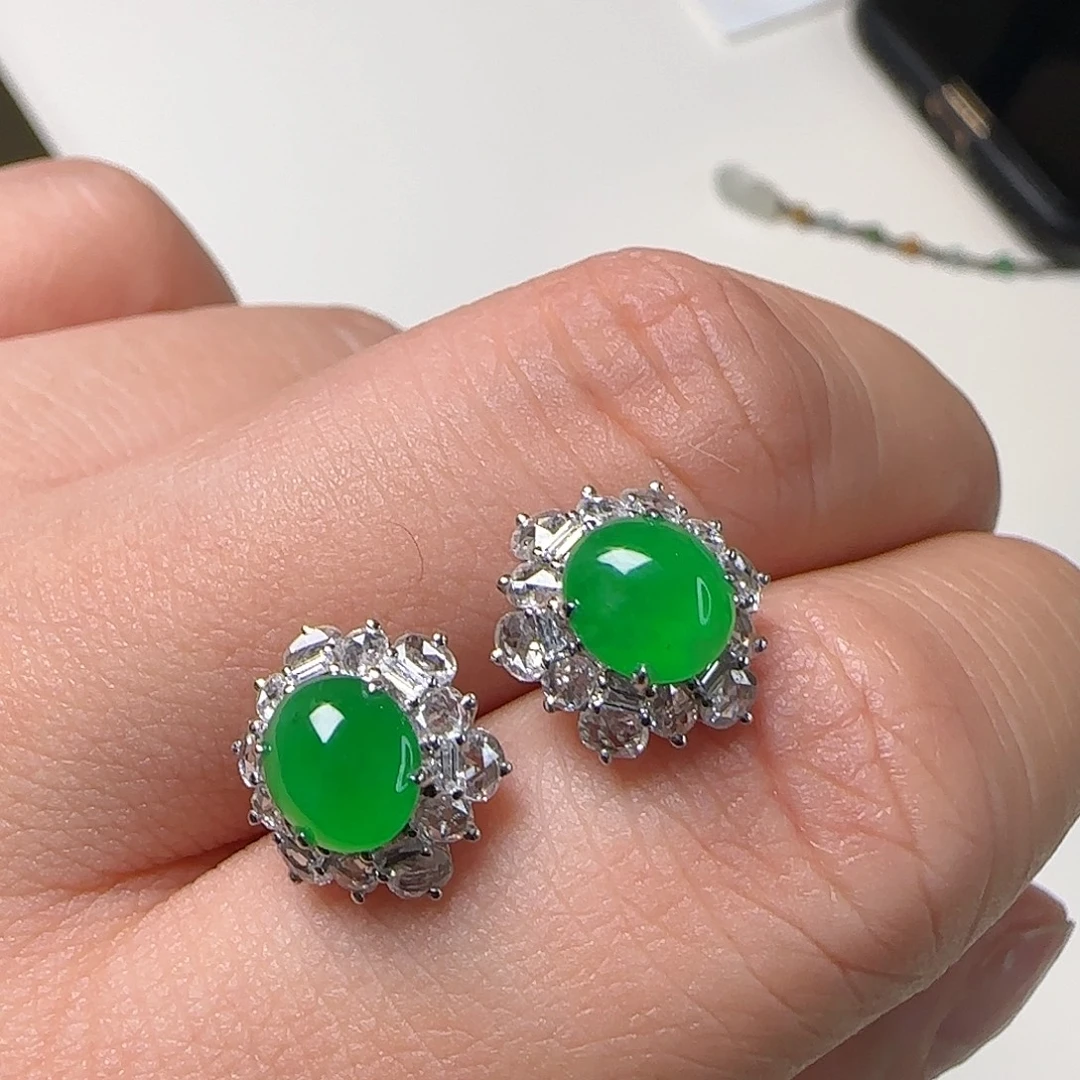 翡翠18K金镶嵌耳饰天然翡翠