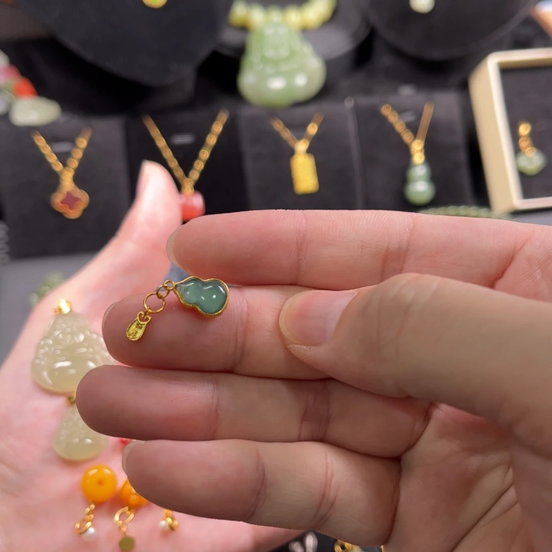 翡翠银S925镶嵌颈饰吊坠