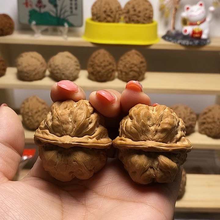 唐***鹤42尺寸的蛤蟆头核桃