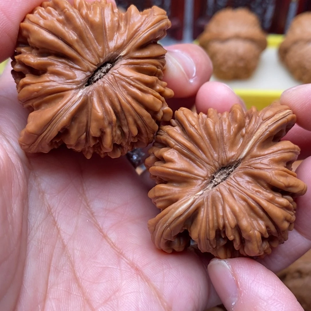 文玩核桃把件全品毕业四座楼48尺