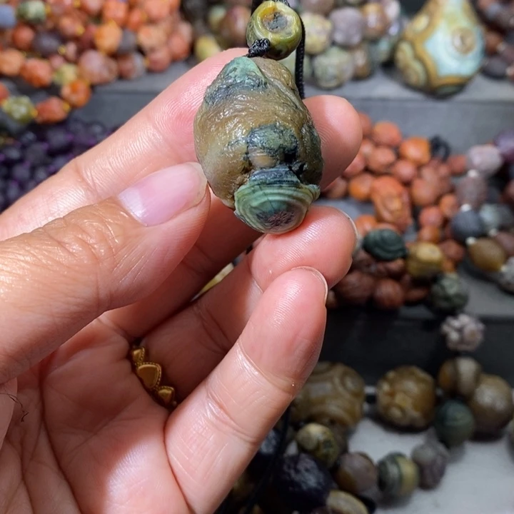 未镶嵌玛瑙/玉髓珠宝奇石