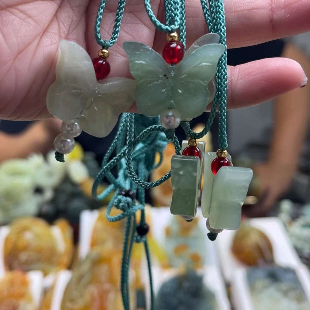 岫玉未镶嵌挂件挂件