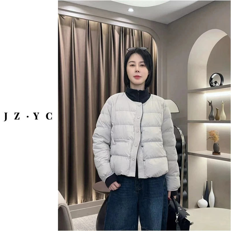 【洁子推荐】2024冬季241352-1新款文艺范单排扣圆领白鸭绒羽绒服JZ